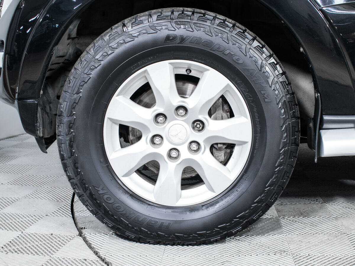 Mitsubishi Pajero 2014 года с пробегом. Фото: #12