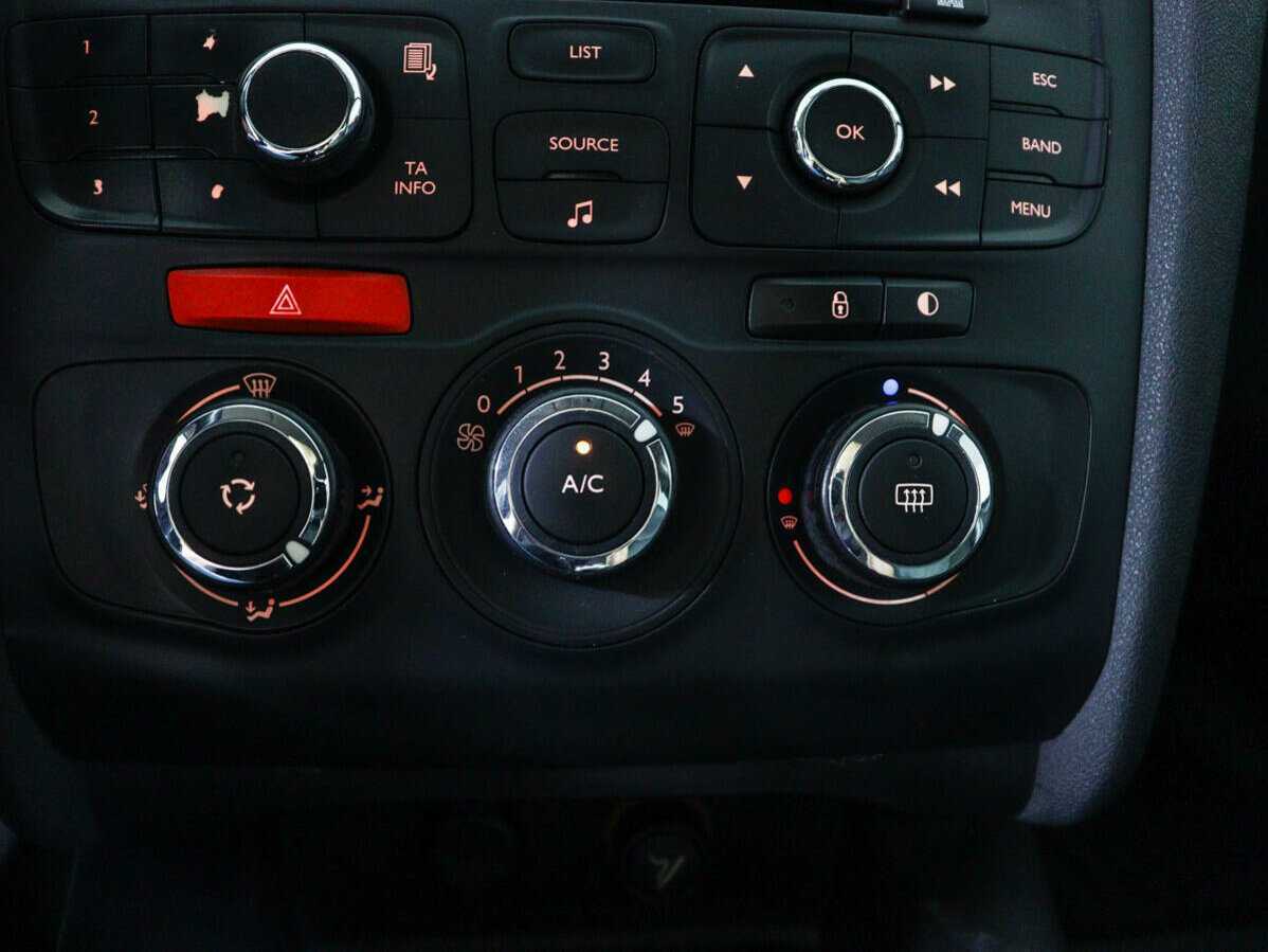 Citroen C4 2012 года с пробегом. Фото: #12