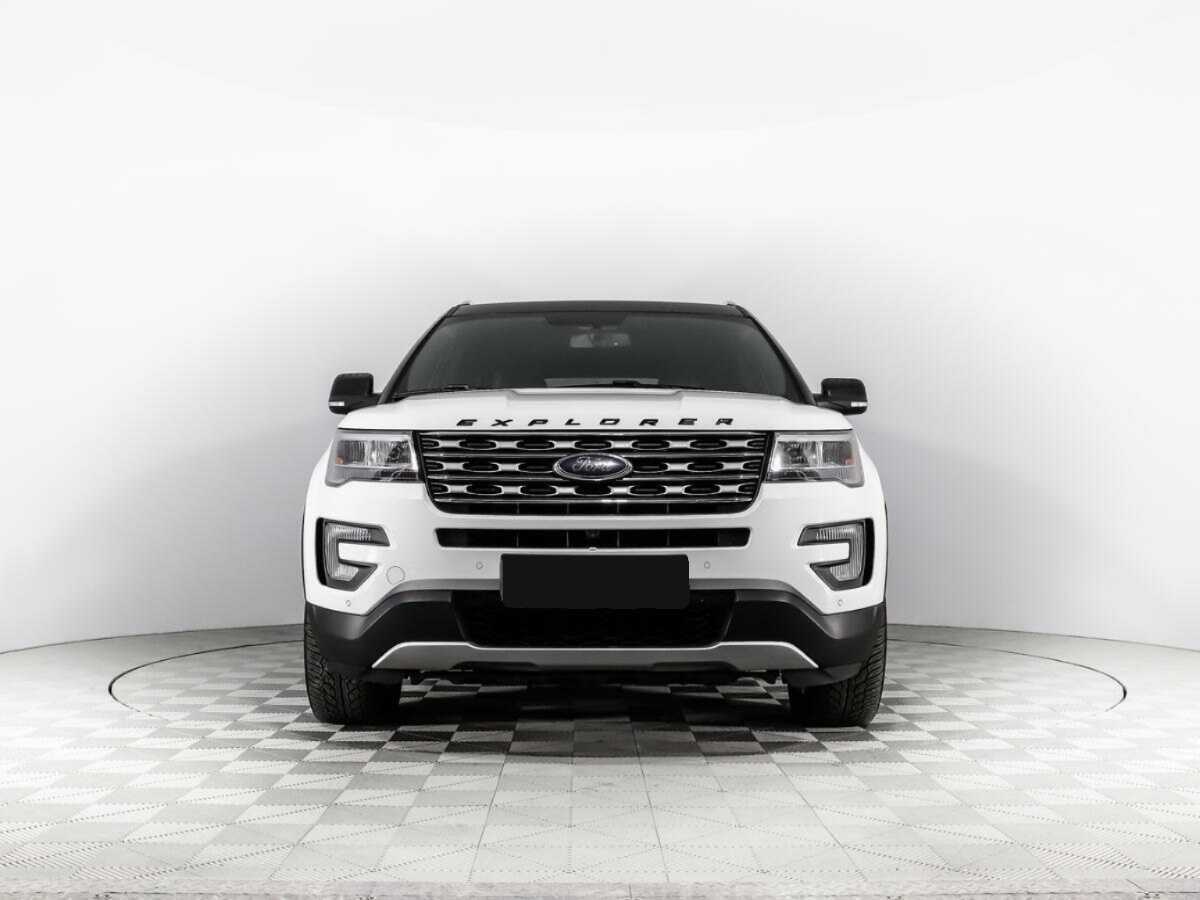 Ford Explorer 2017 года с пробегом. Фото: #1