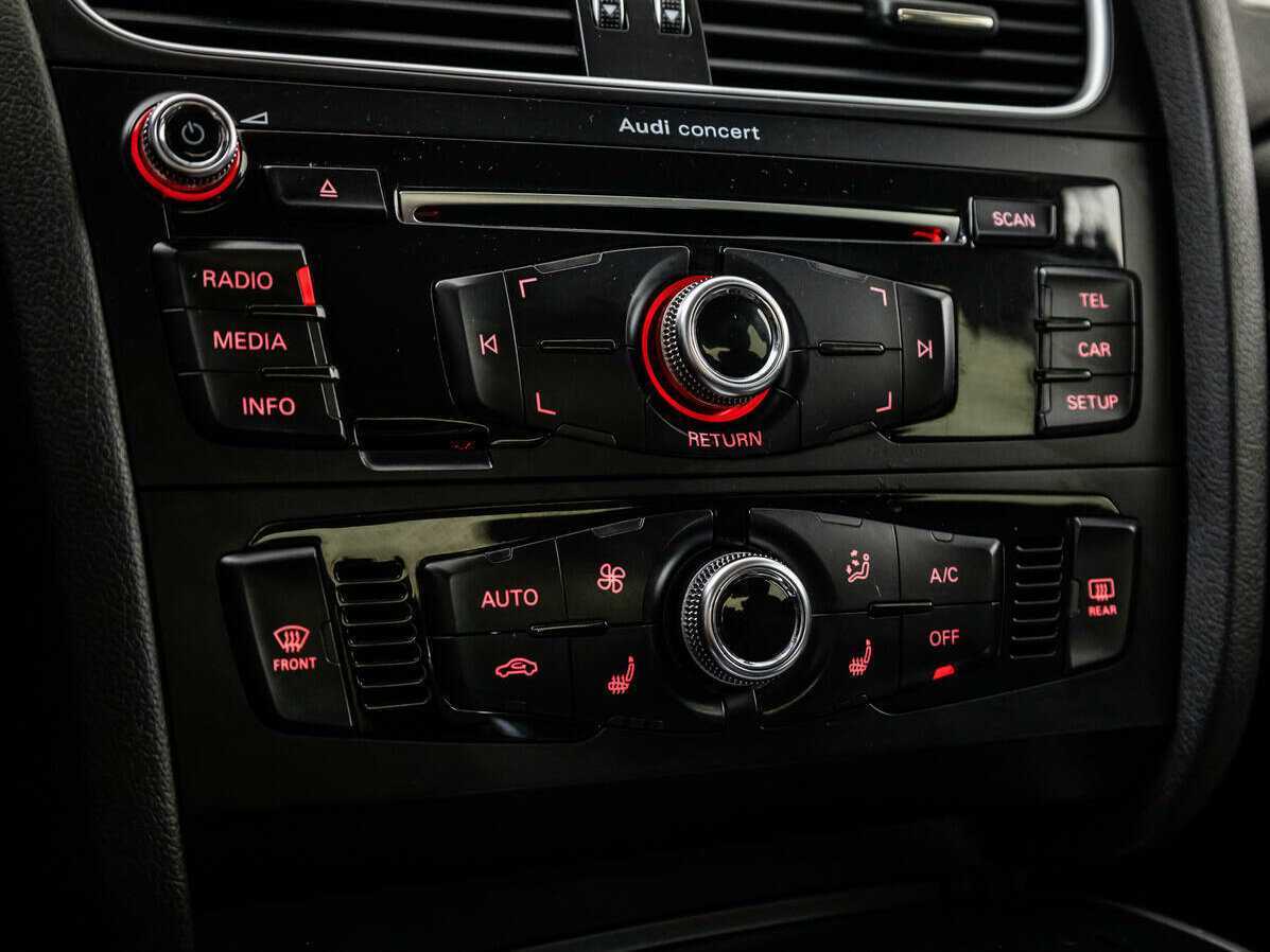 Audi A4 2014 года с пробегом. Фото: #14