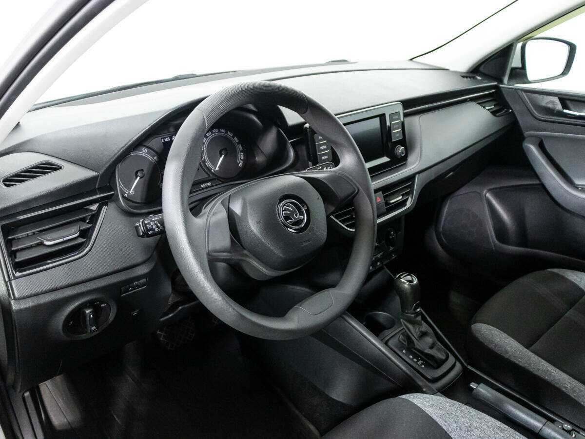 Б/У Шкода Рапид 2021 года. Фото: #10