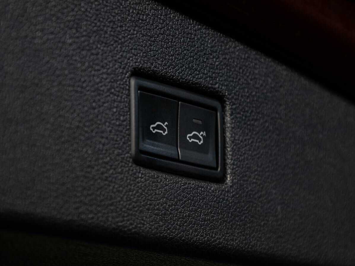 Б/У Фольксваген Тигуан 2017 года. Фото: #22