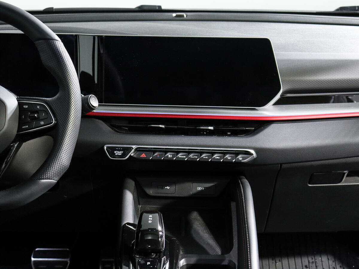 Б/У Джили Кулрэй 2023 года. Фото: #12