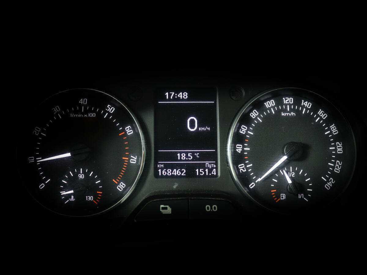 Б/У Шкода Фабия 2014 года. Фото: #9