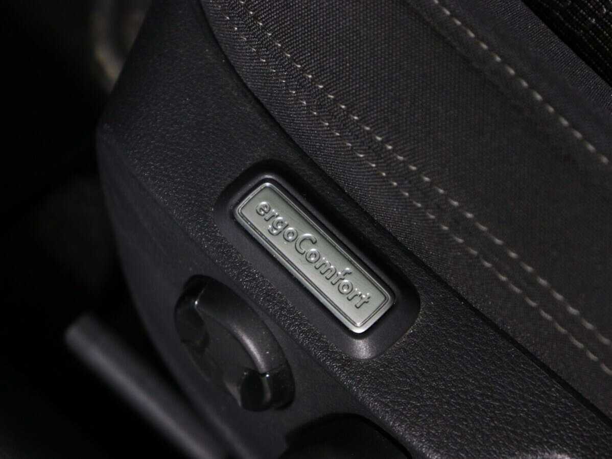 Б/У Фольксваген Пассат 2019 года. Фото: #12