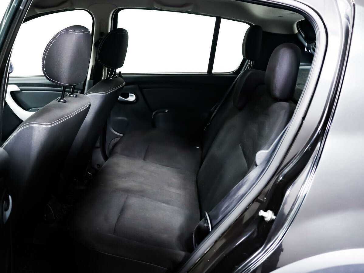 Б/У Рено Сандеро 2013 года. Фото: #11