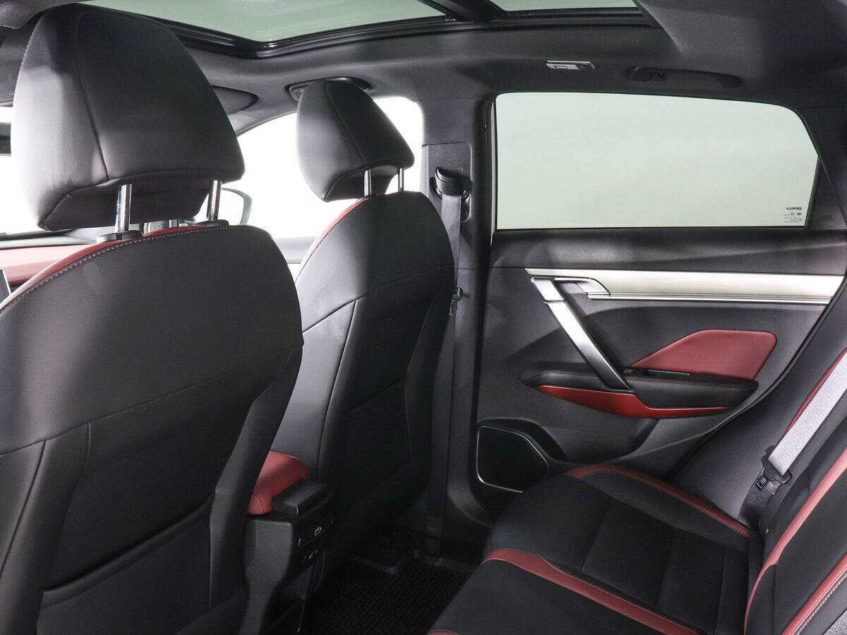 Geely Coolray 2023 года с пробегом. Фото: #11