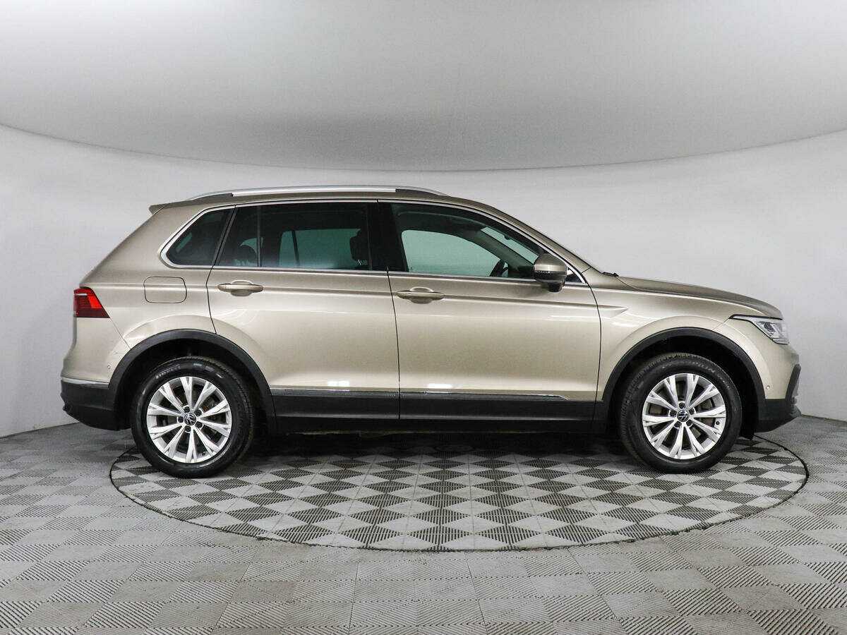 Volkswagen Tiguan 2021 года с пробегом. Фото: #3