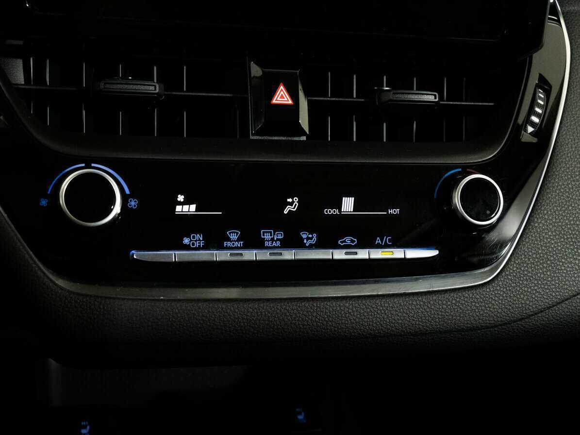 Б/У Тойота Королла 2020 года. Фото: #15