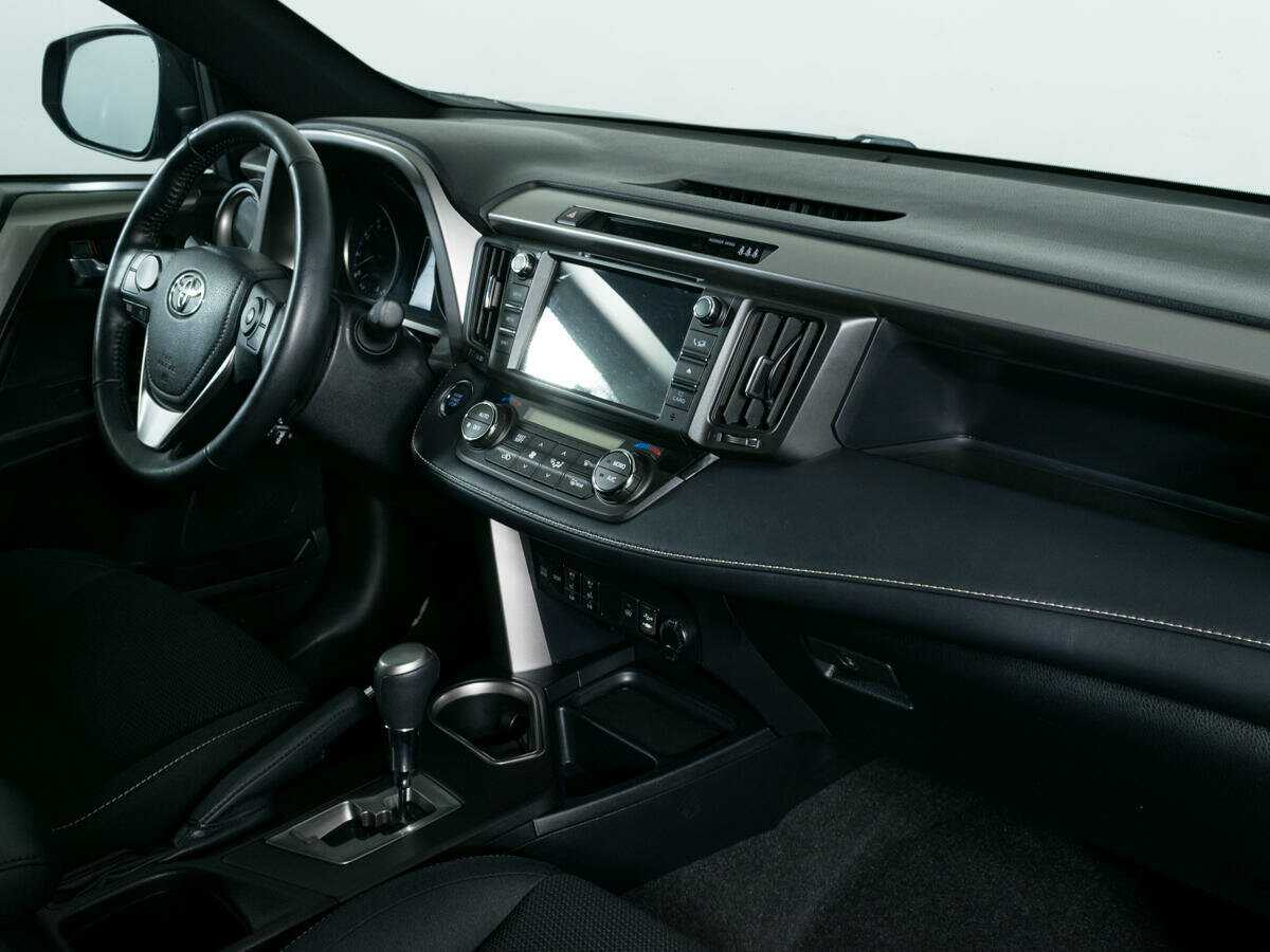 Toyota RAV4 2019 года с пробегом. Фото: #8