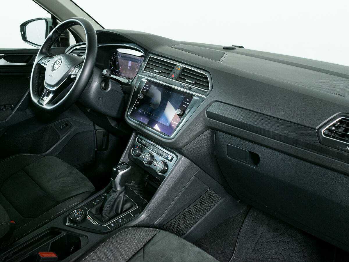 Volkswagen Tiguan 2018 года с пробегом. Фото: #7