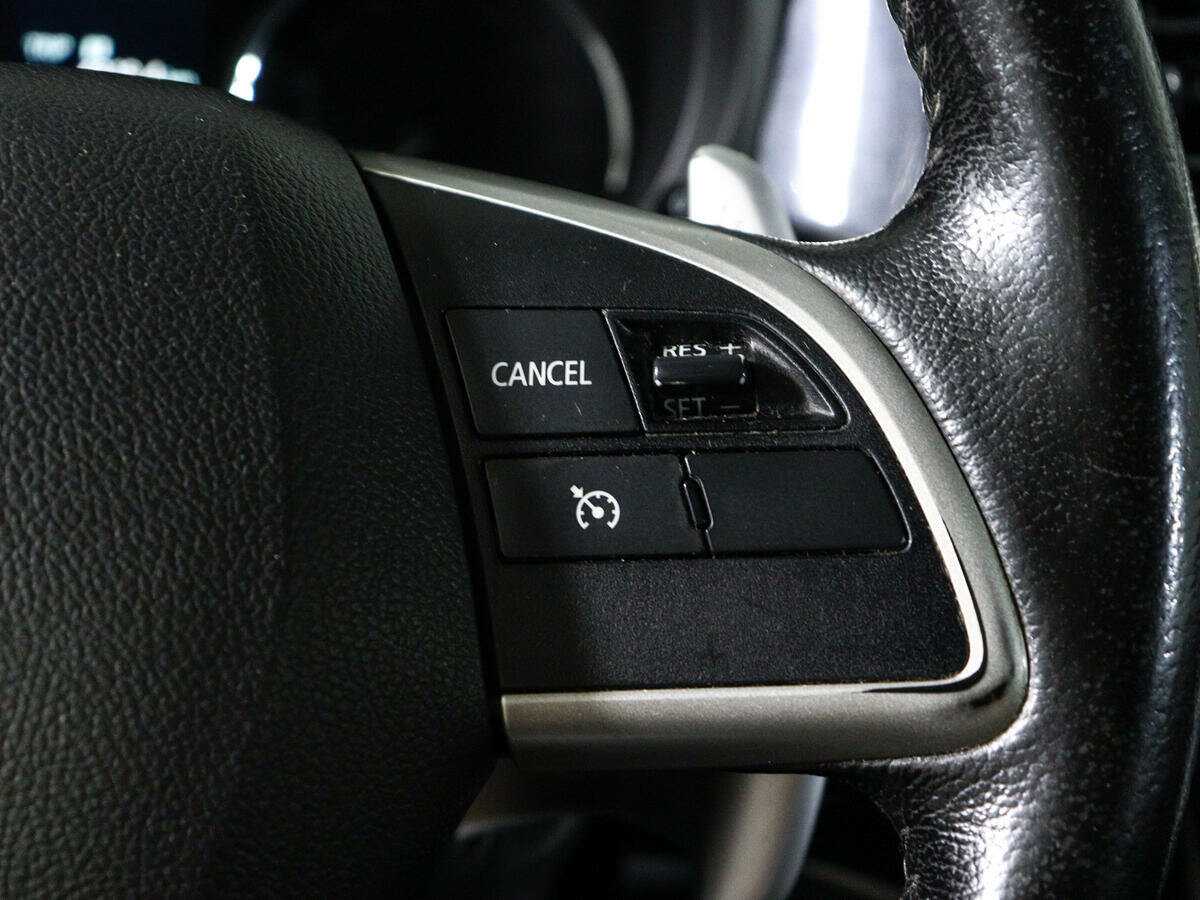 Б/У Митсубиши Оутлэндер 2012 года. Фото: #15