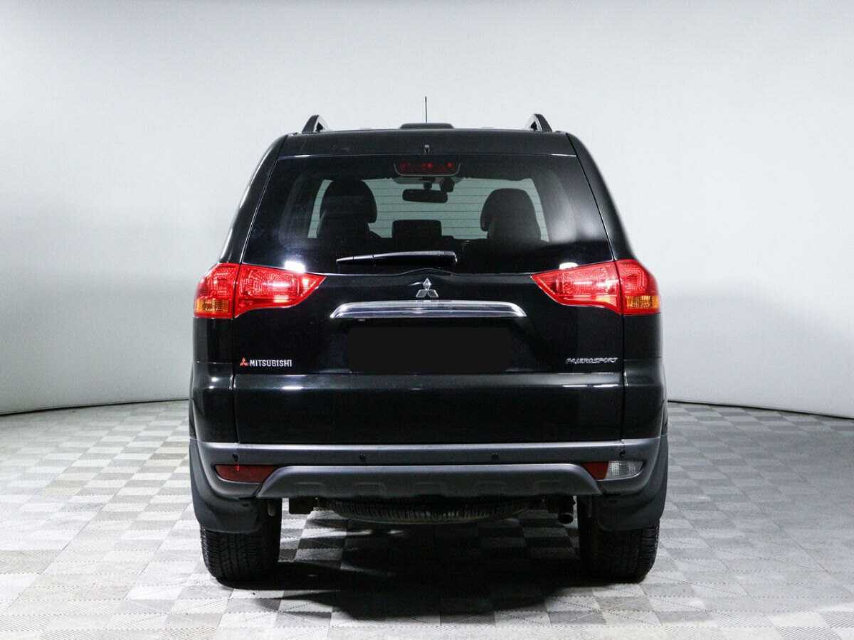 Б/У Митсубиши Паджеро Спорт 2012 года. Фото: #3