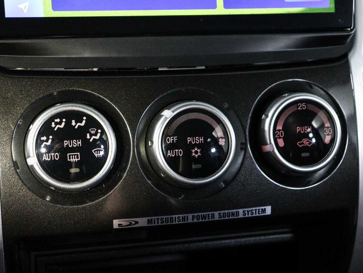 Б/У Митсубиши Паджеро Спорт 2012 года. Фото: #14