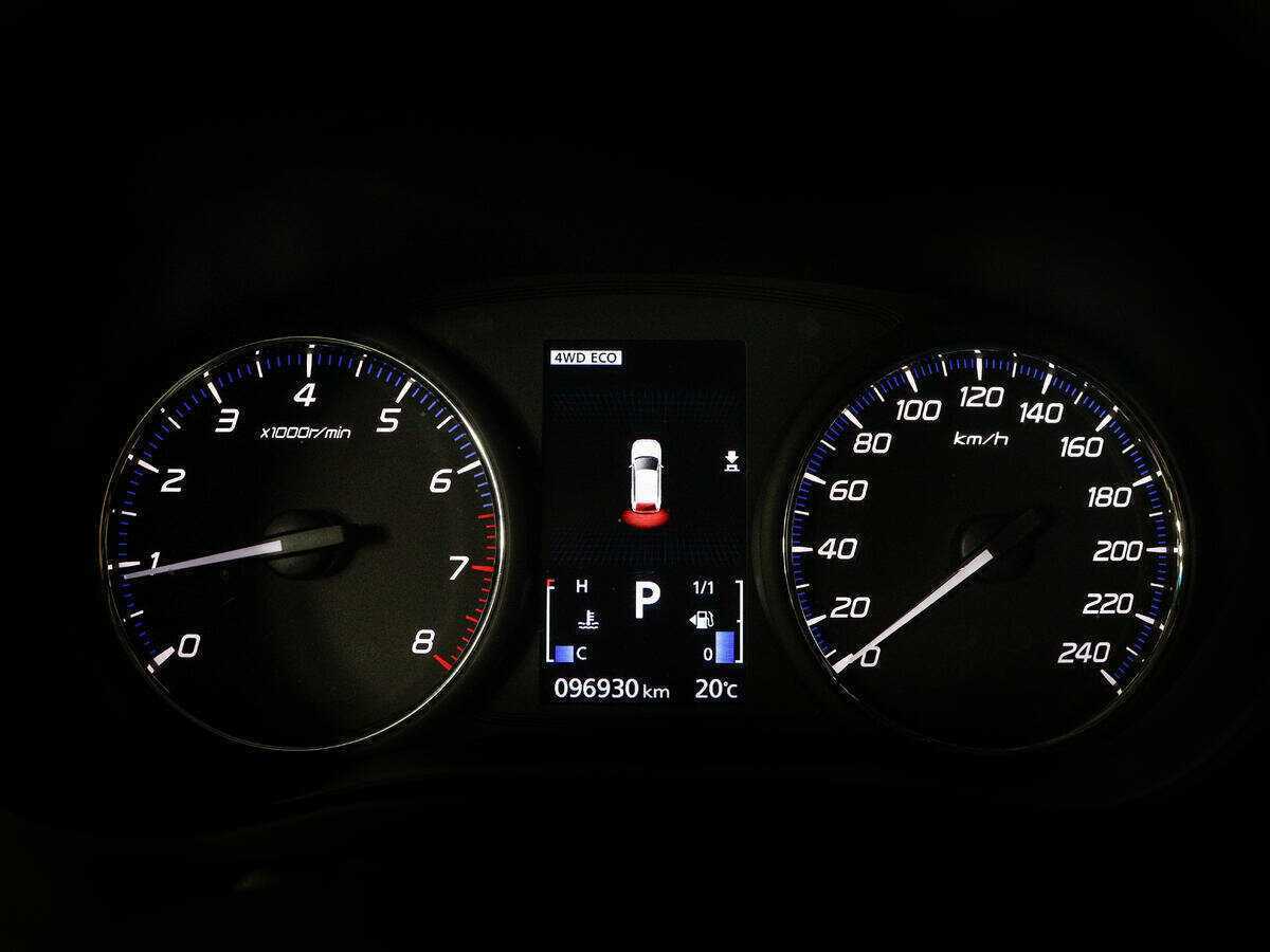 Б/У Митсубиши Оутлэндер 2018 года. Фото: #8