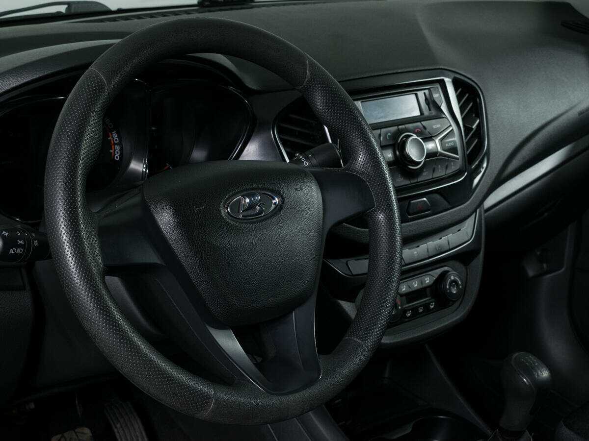 Lada (ВАЗ) Vesta 2019 года с пробегом. Фото: #13