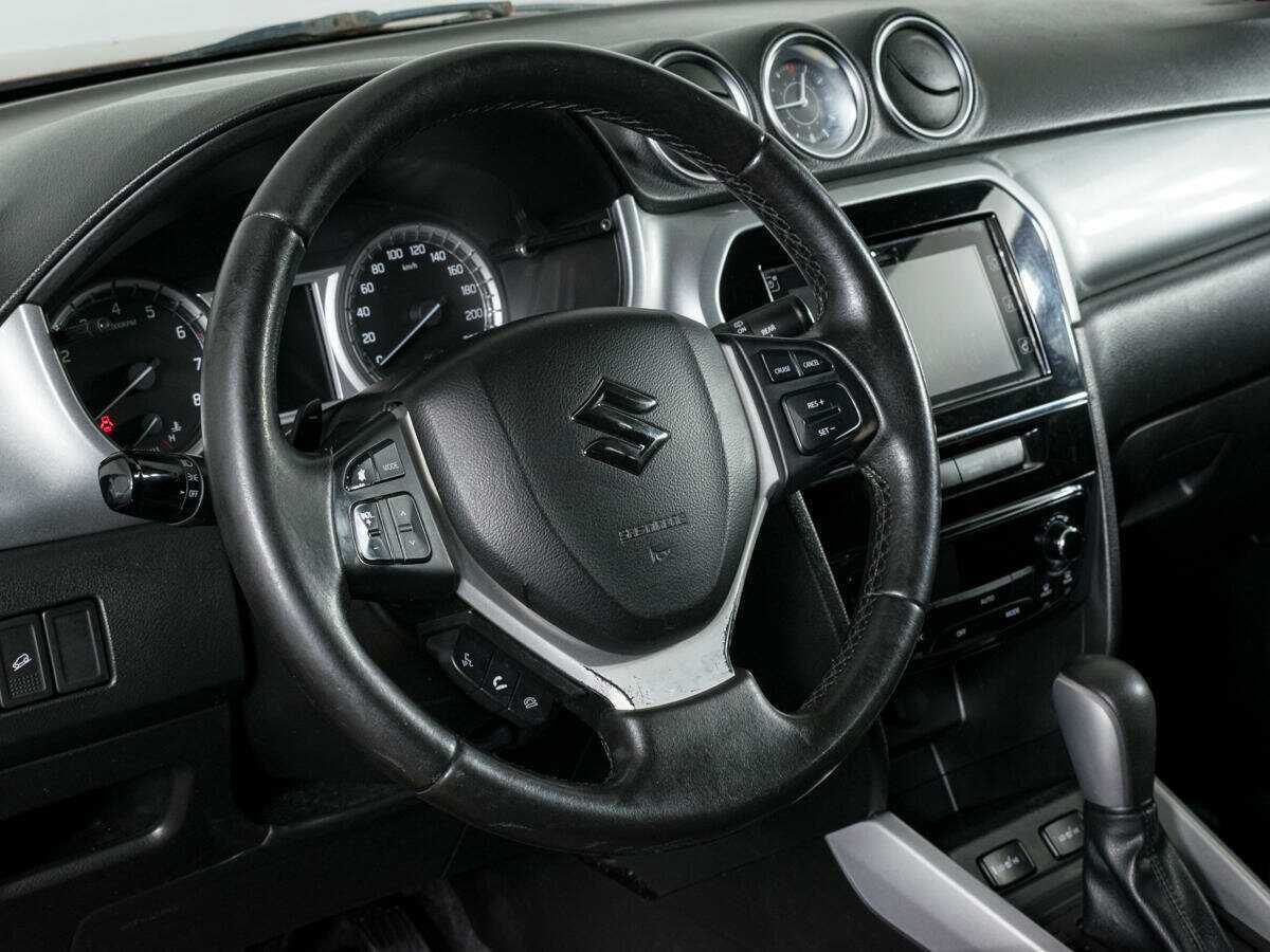 Б/У Сузуки Витара 2015 года. Фото: #12