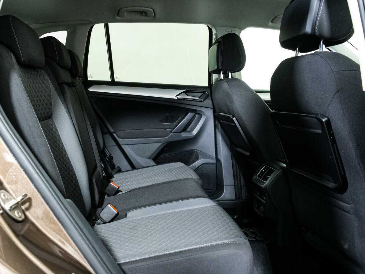 Б/У Фольксваген Тигуан 2017 года. Фото: #13