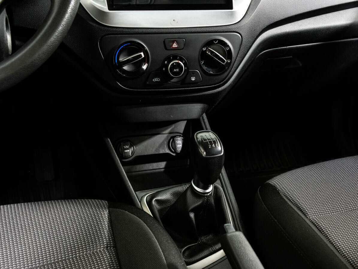 Б/У Хендай Солярис 2017 года. Фото: #11