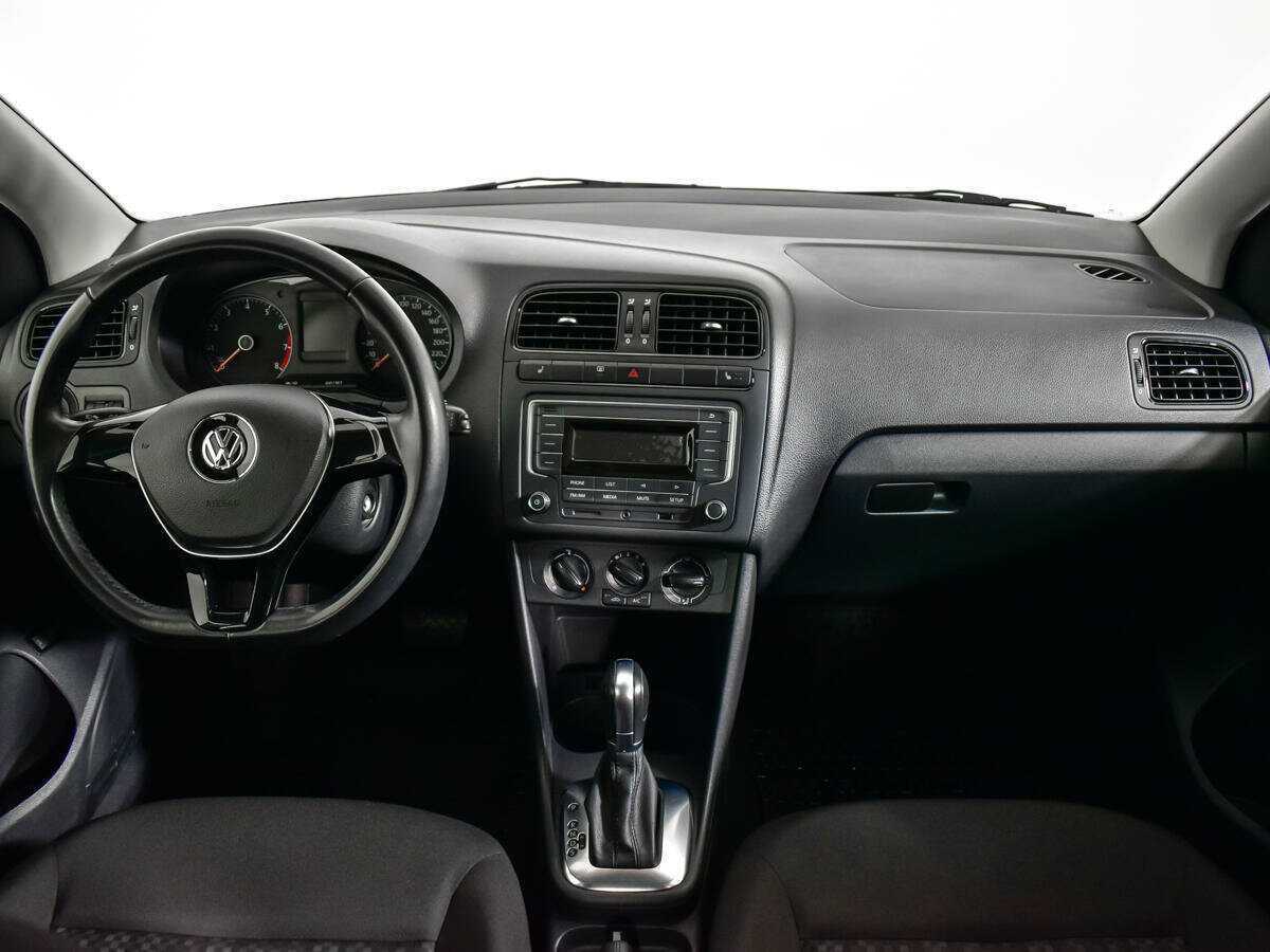 Б/У Фольксваген Поло 2016 года. Фото: #10