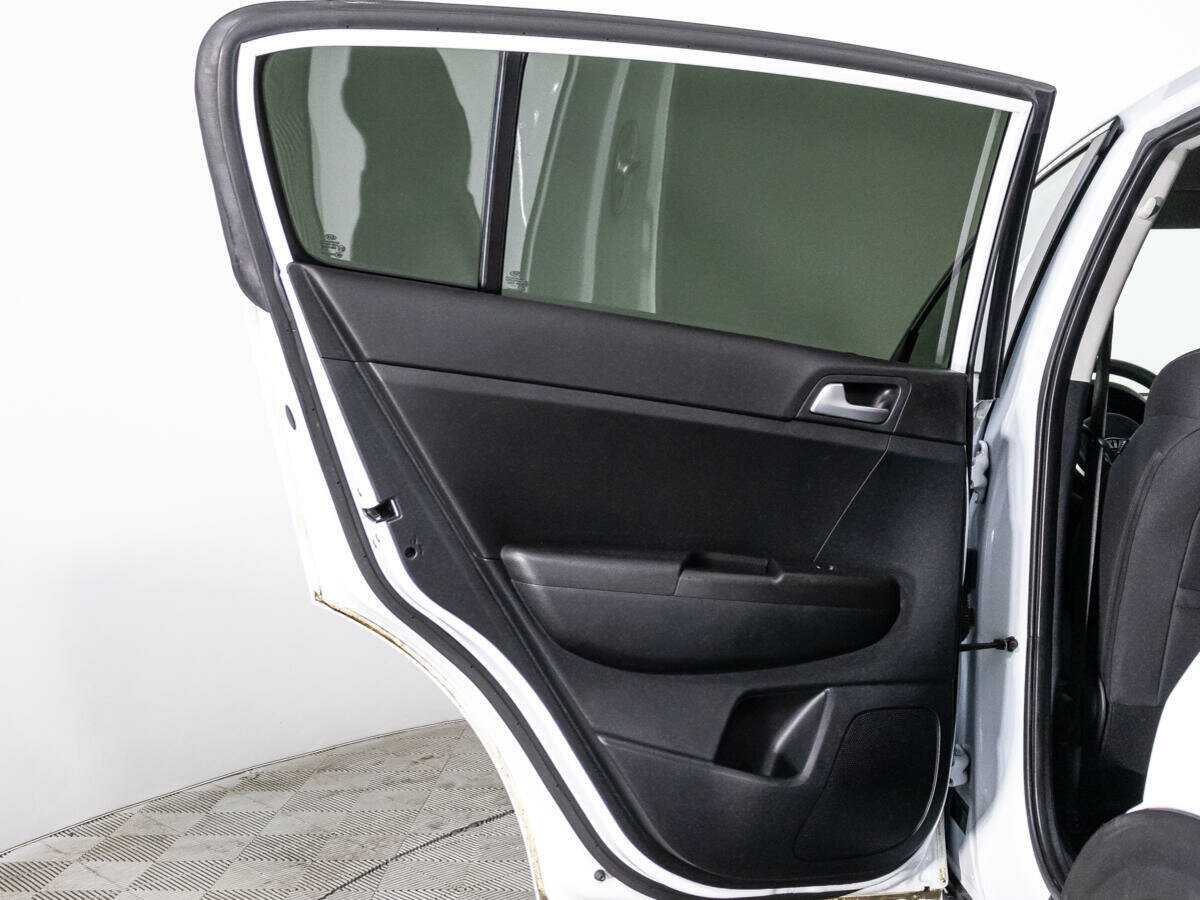 Б/У Киа Спортейдж 2020 года. Фото: #24