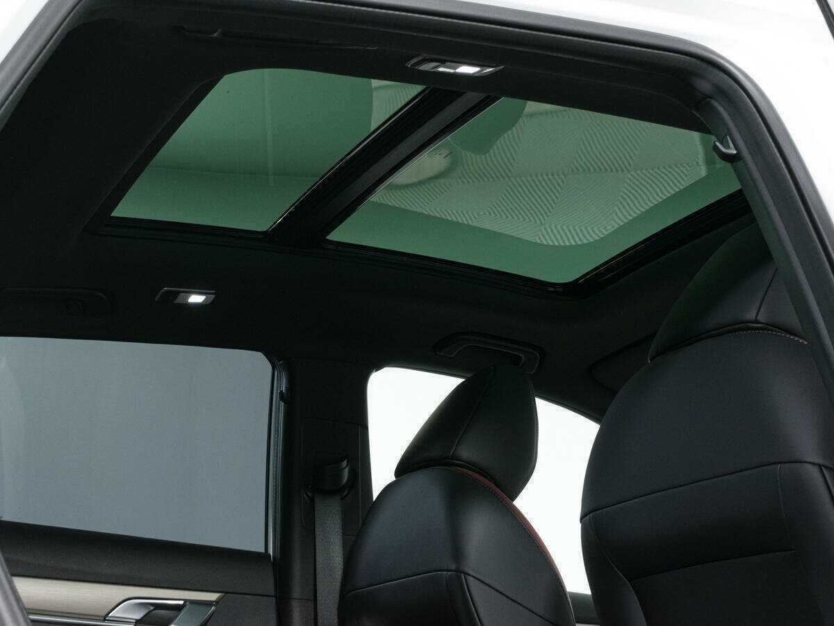 Б/У Джили Кулрэй 2023 года. Фото: #12