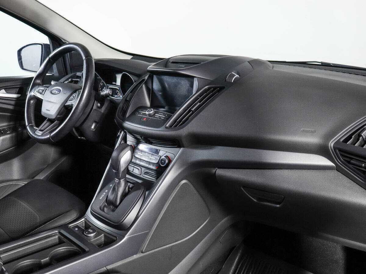 Б/У Форд Куга 2017 года. Фото: #6