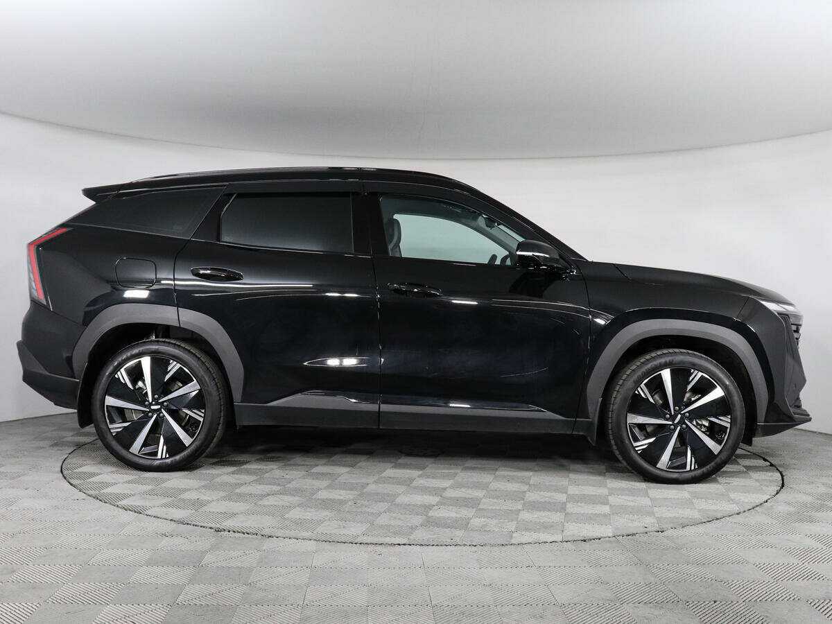 Geely Atlas 2024 года с пробегом. Фото: #3