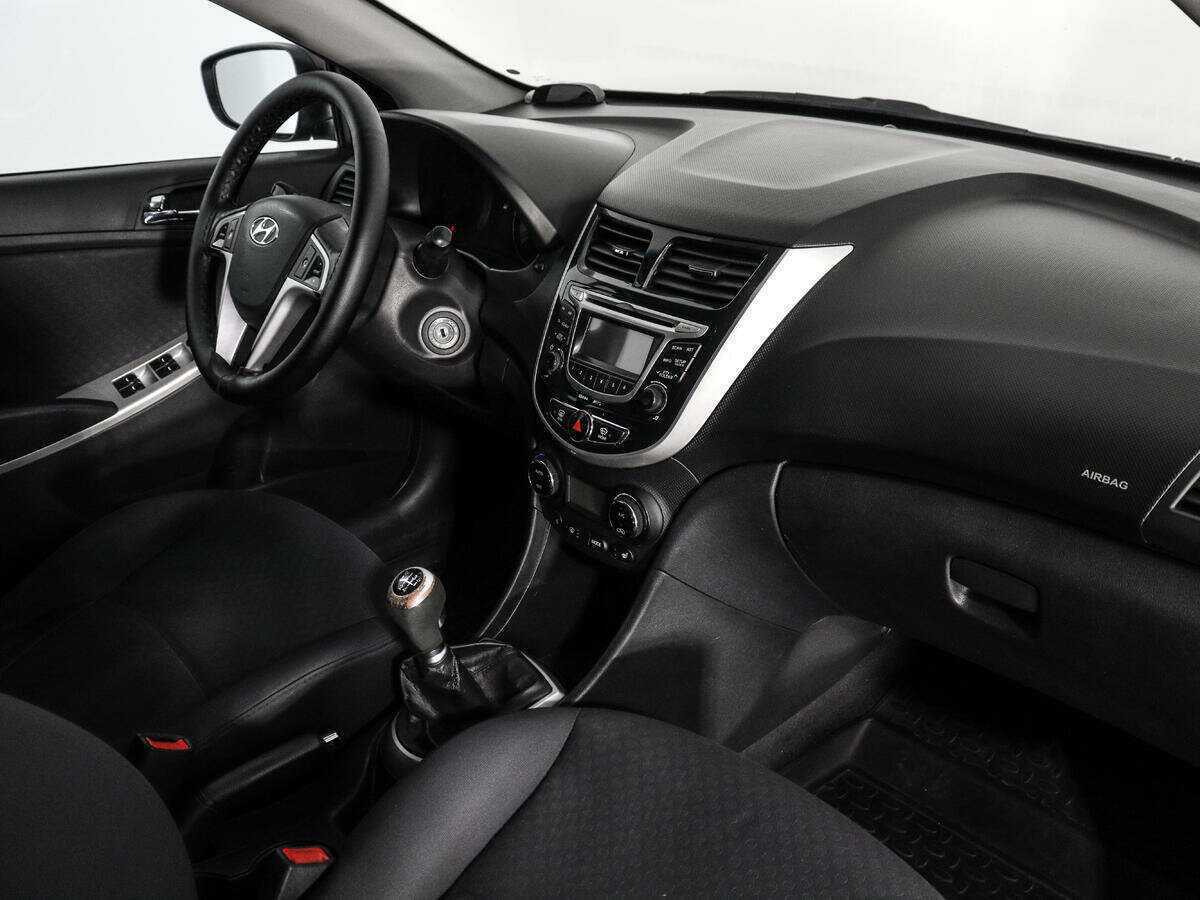 Б/У Хендай Солярис 2013 года. Фото: #10