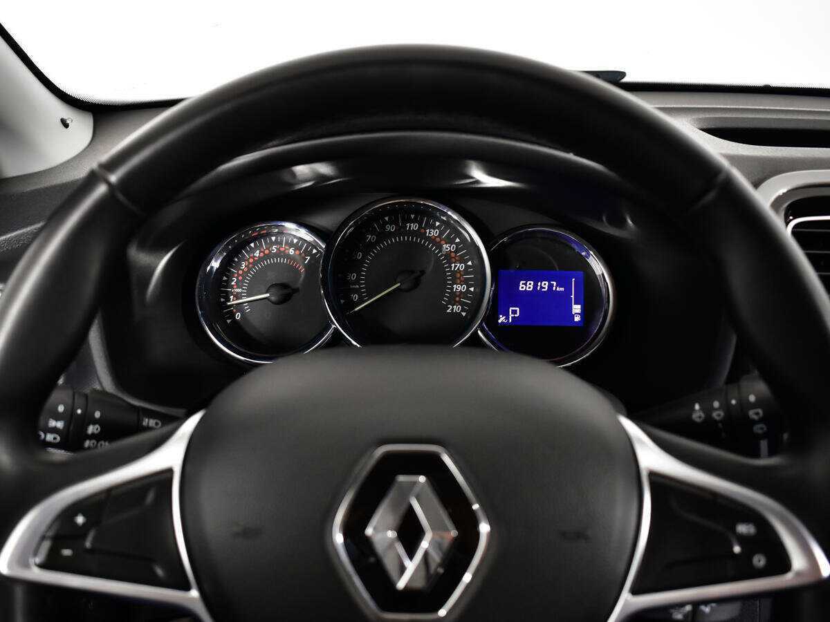 Б/У Рено Сандеро 2018 года. Фото: #9