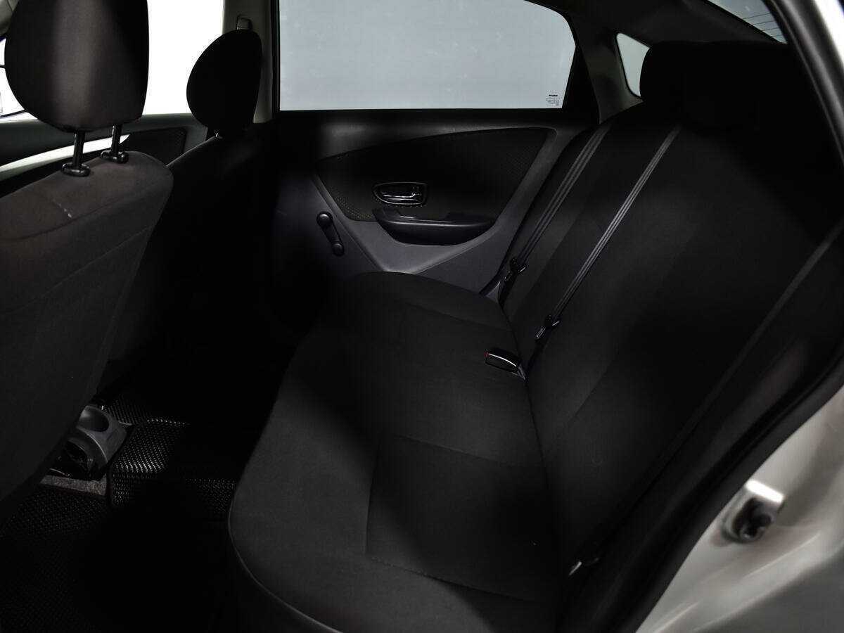 Б/У Ниссан Альмера 2013 года. Фото: #9