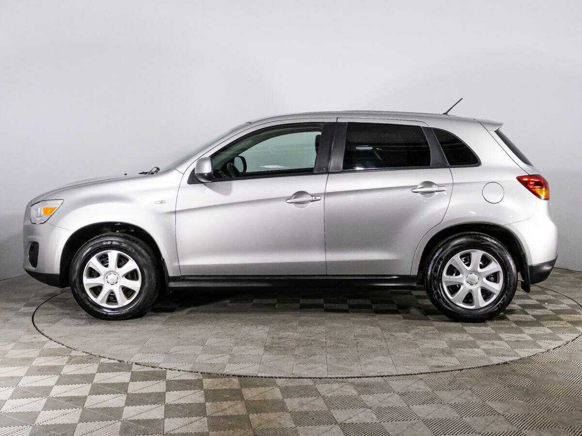 Б/У Митсубиши АС-Икс 2013 года. Фото: #7