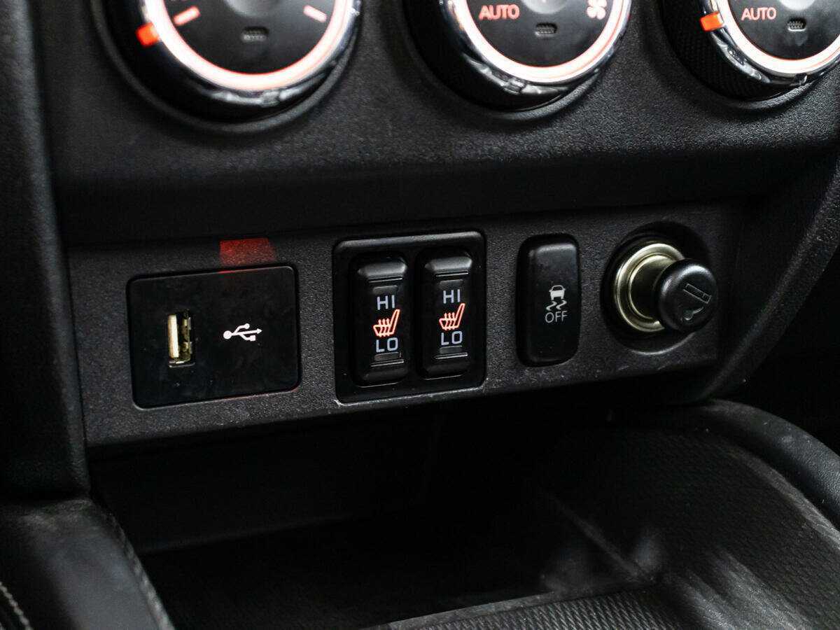 Б/У Митсубиши АС-Икс 2019 года. Фото: #16