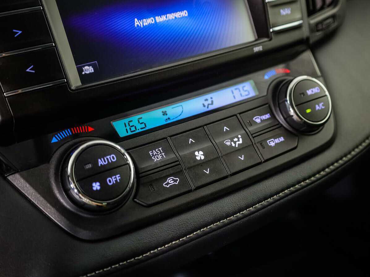 Toyota RAV4 2015 года с пробегом. Фото: #13