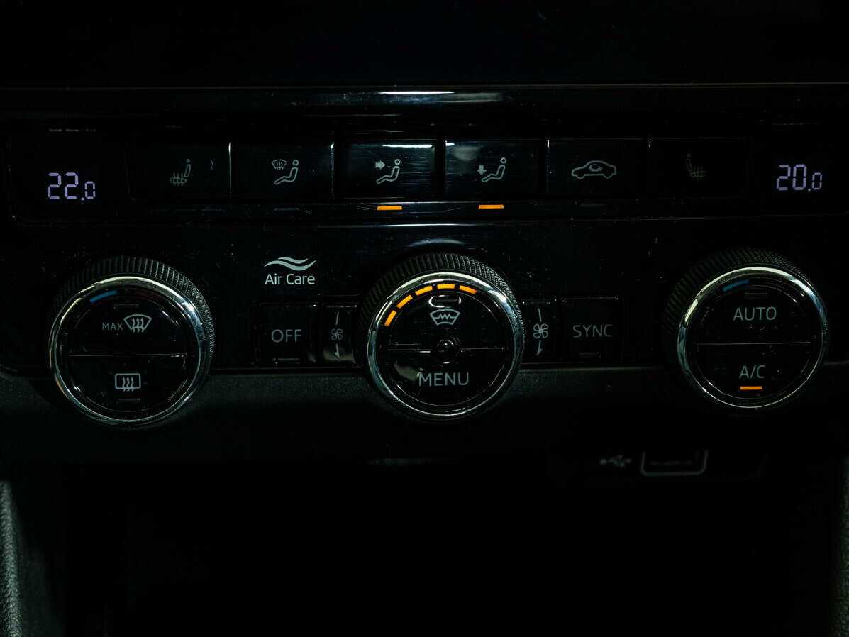 Б/У Шкода Октавия 2018 года. Фото: #12