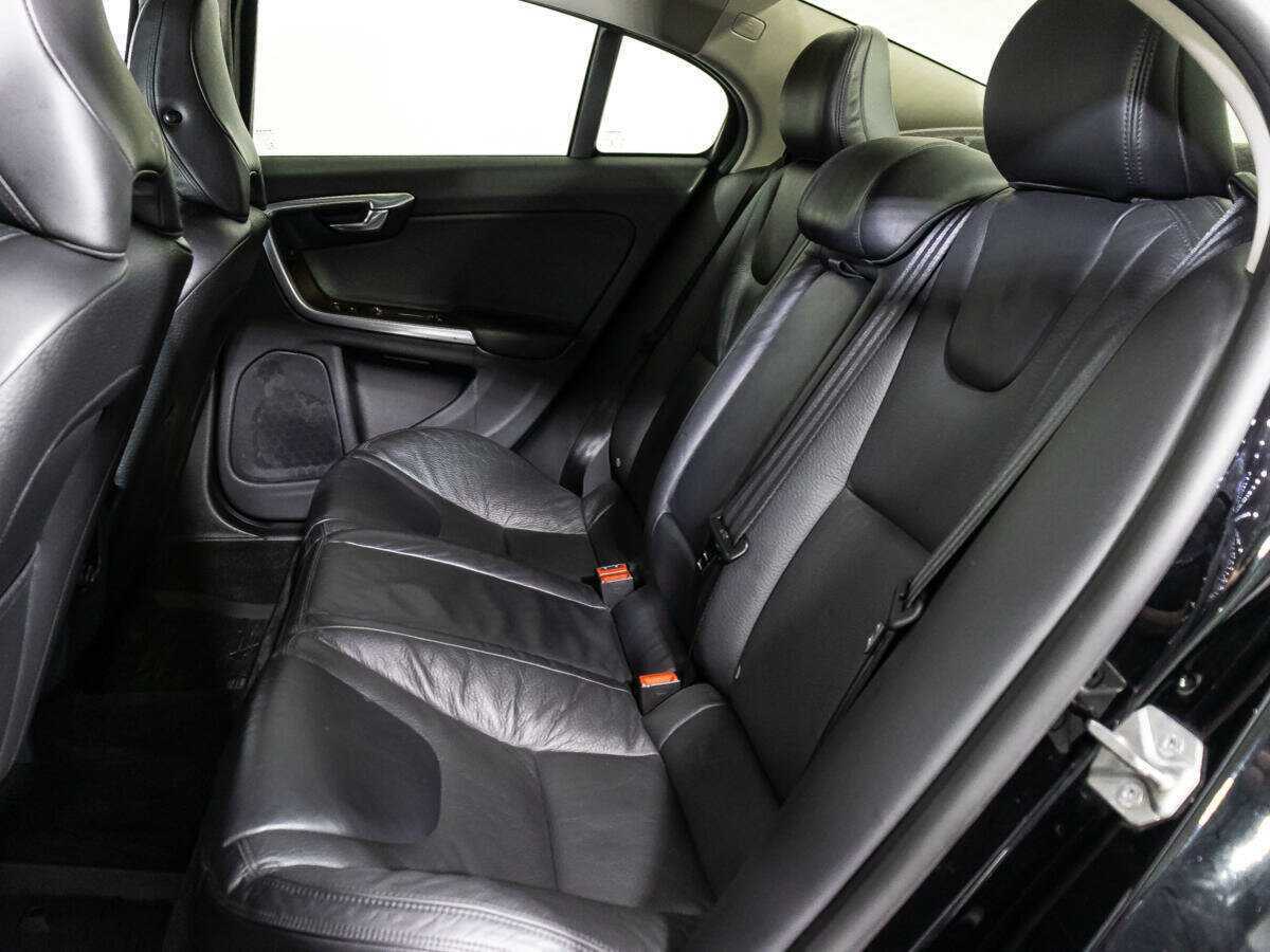 Б/У Вольво С60 2013 года. Фото: #9