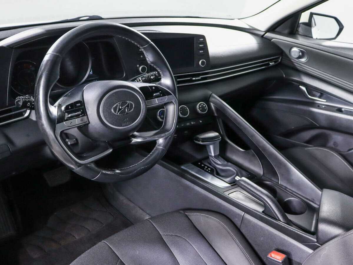 Б/У Хендай Елантра 2021 года. Фото: #13