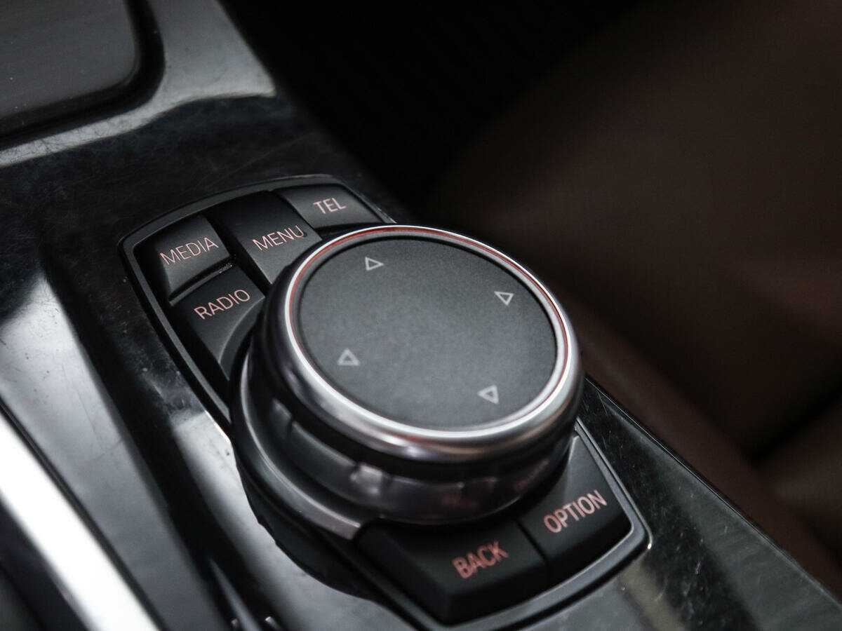 BMW 5 серии 2016 года с пробегом. Фото: #16