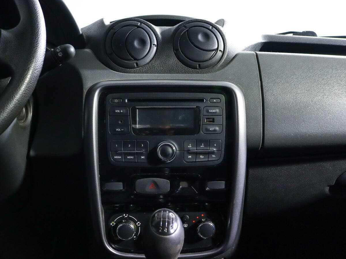 Б/У Рено Дастер 2013 года. Фото: #11