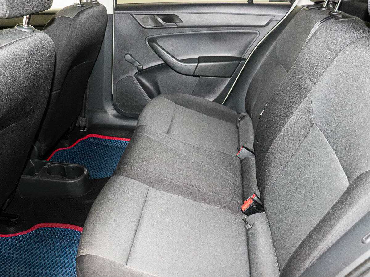 Б/У Шкода Рапид 2014 года. Фото: #8