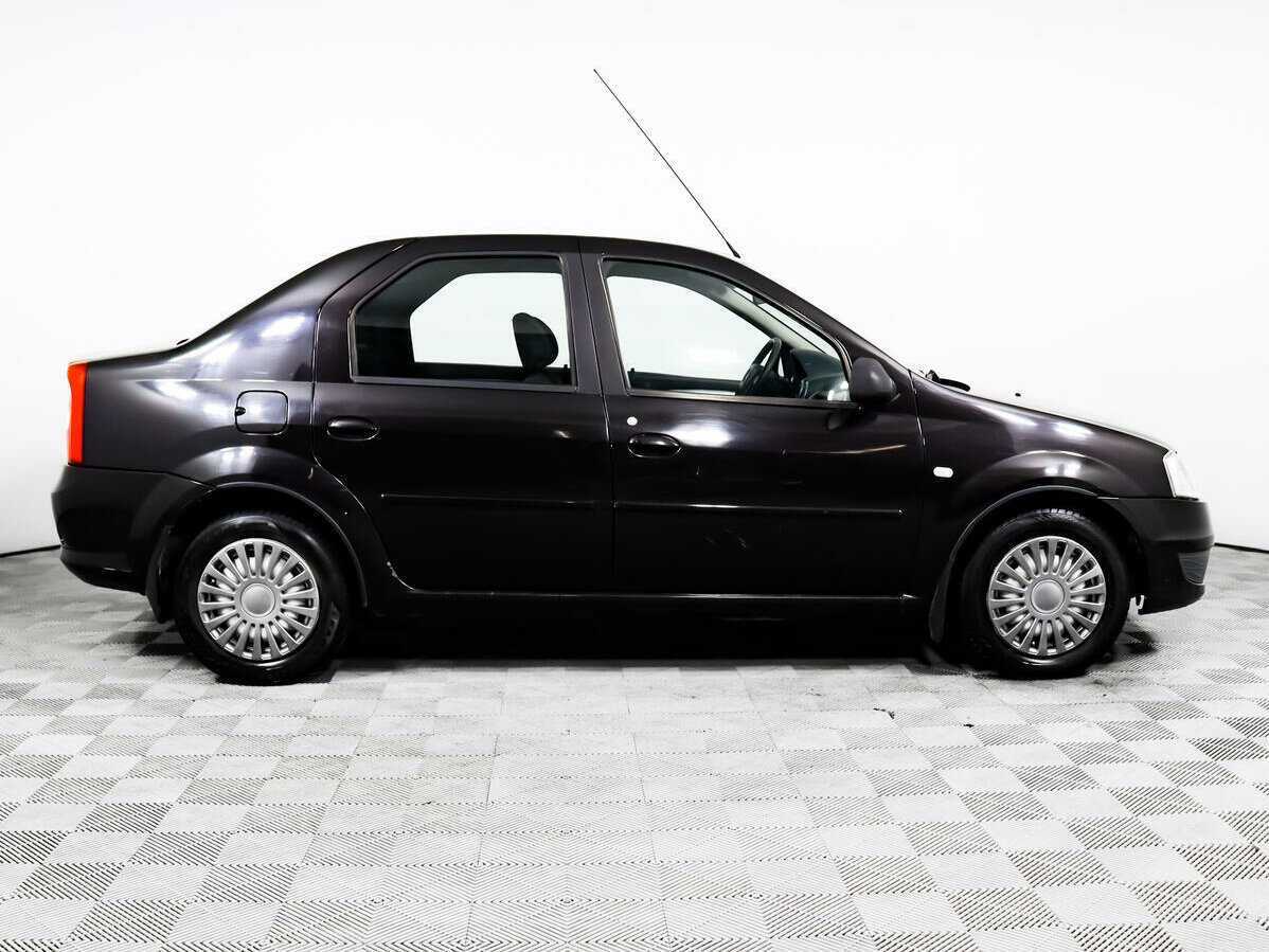 Б/У Рено Логан 2012 года. Фото: #3