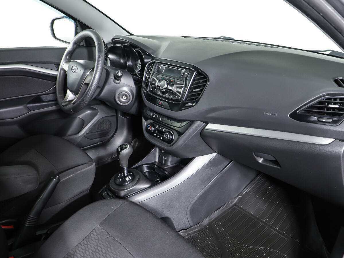 Lada (ВАЗ) Vesta 2016 года с пробегом. Фото: #8