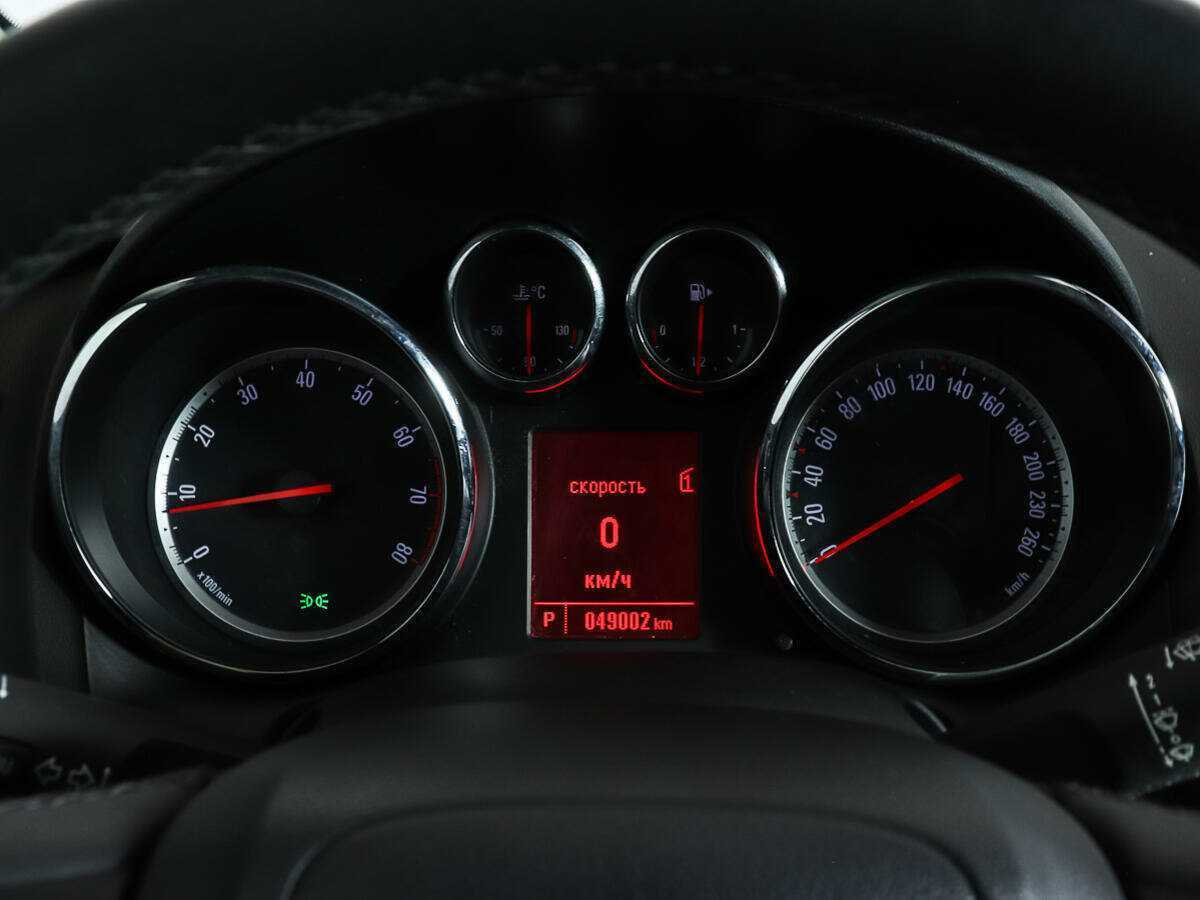 Opel Astra 2012 года с пробегом. Фото: #9