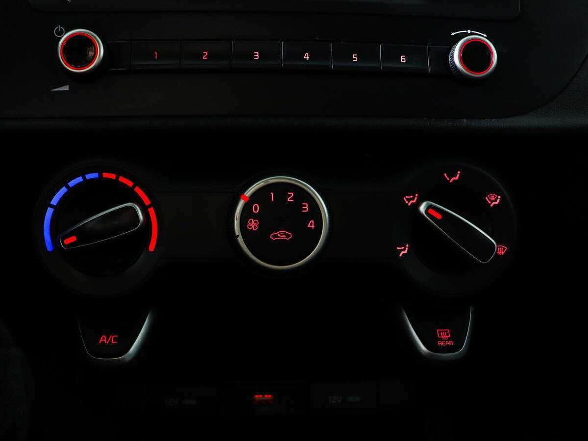 Kia Rio 2021 года с пробегом. Фото: #13