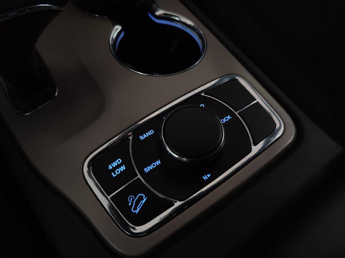 Jeep Grand Cherokee 2013 года с пробегом. Фото: #13