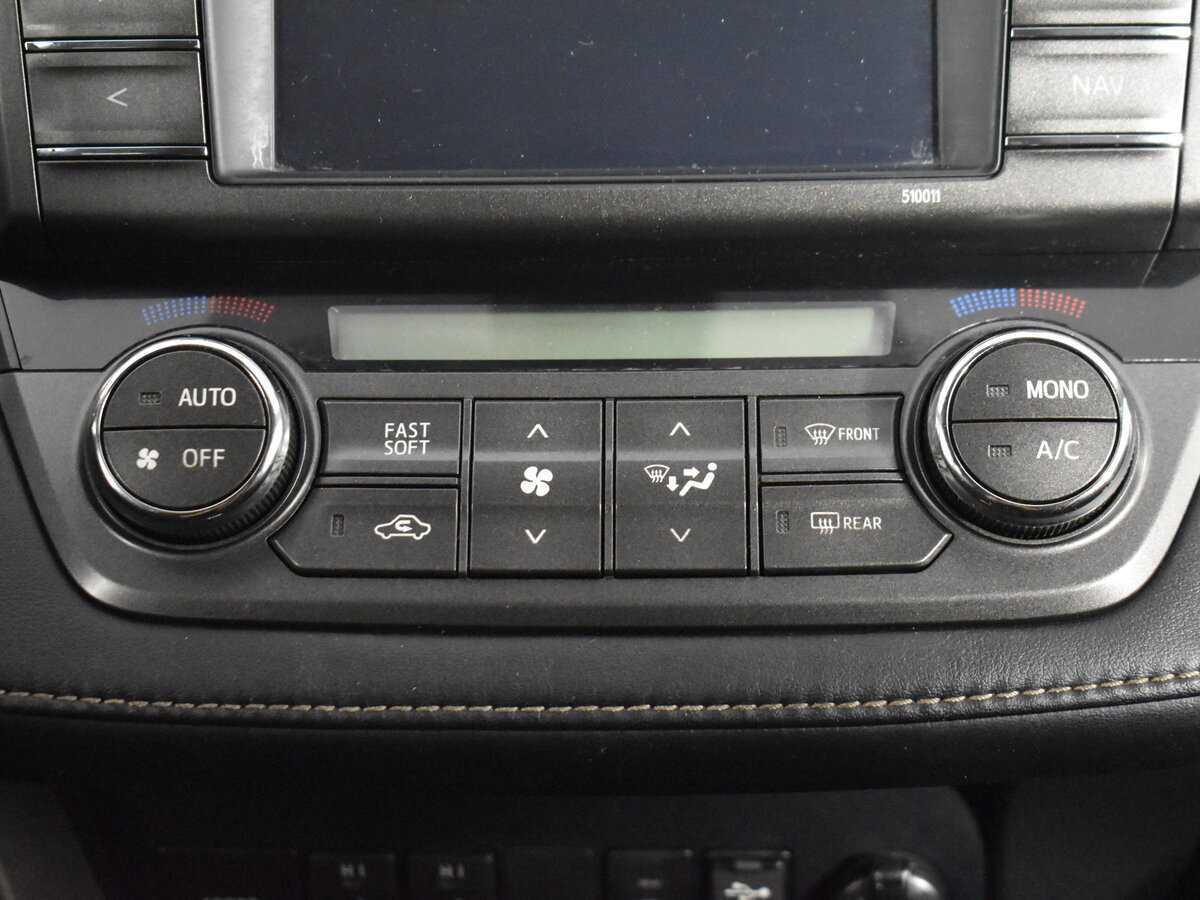 Б/У Тойота Рав4 2015 года. Фото: #14