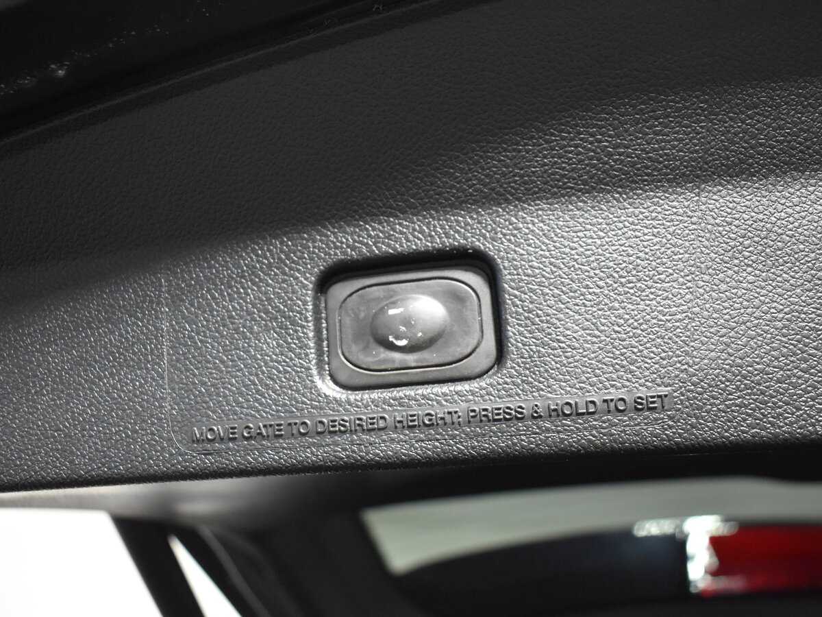 Ford Explorer 2018 года с пробегом. Фото: #8