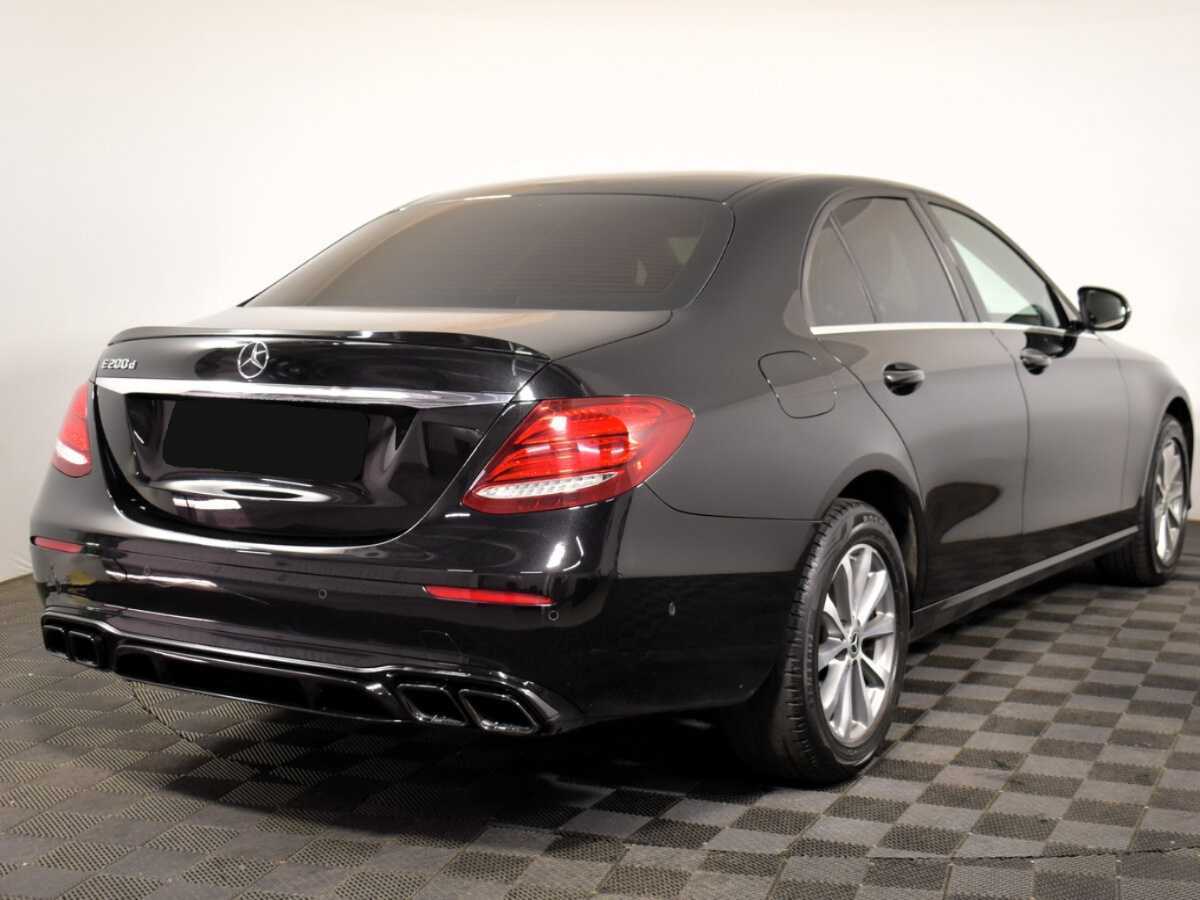 Mercedes-Benz E-Класс 2019 года с пробегом. Фото: #3