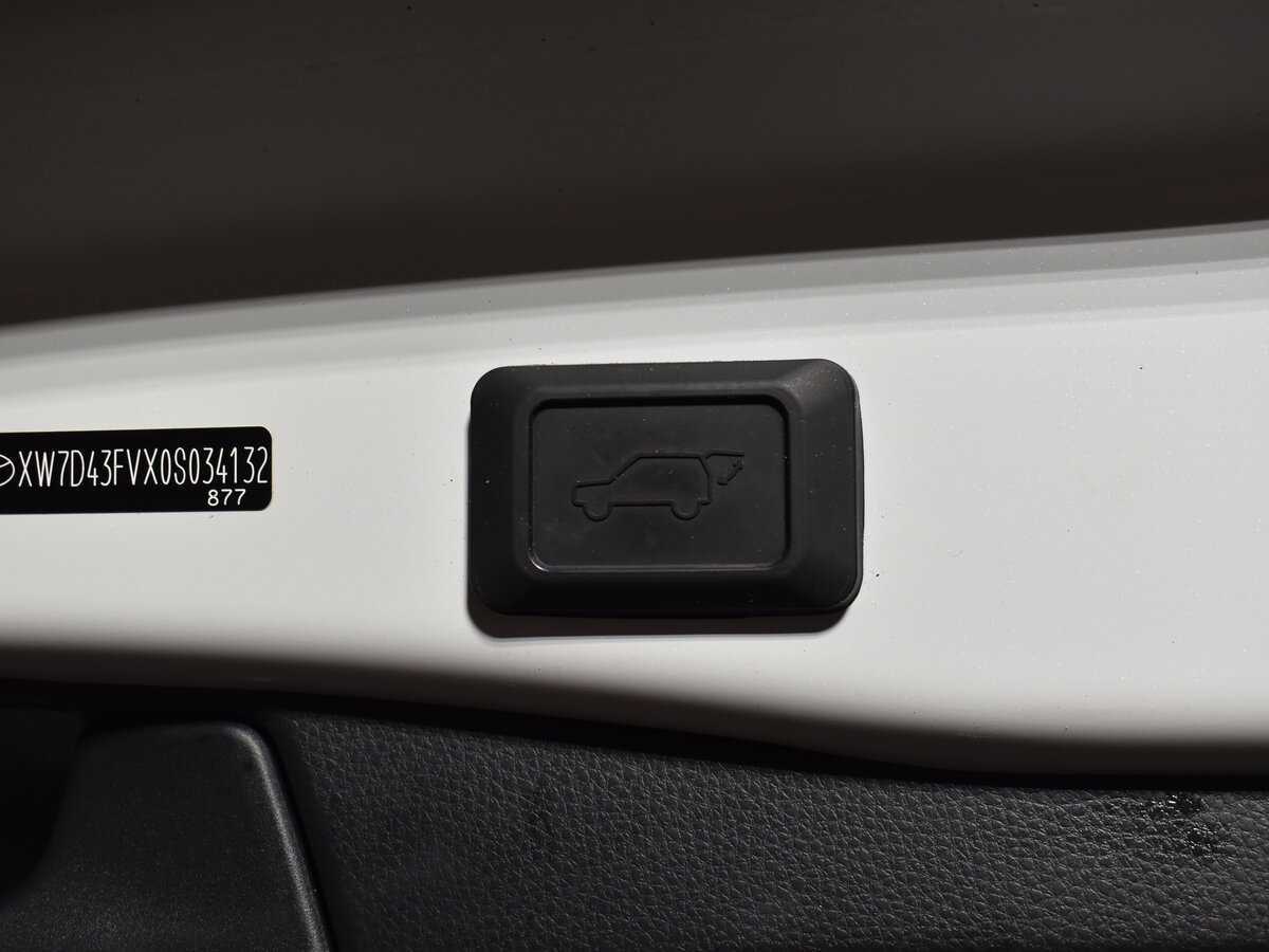 Toyota RAV4 2021 года с пробегом. Фото: #6