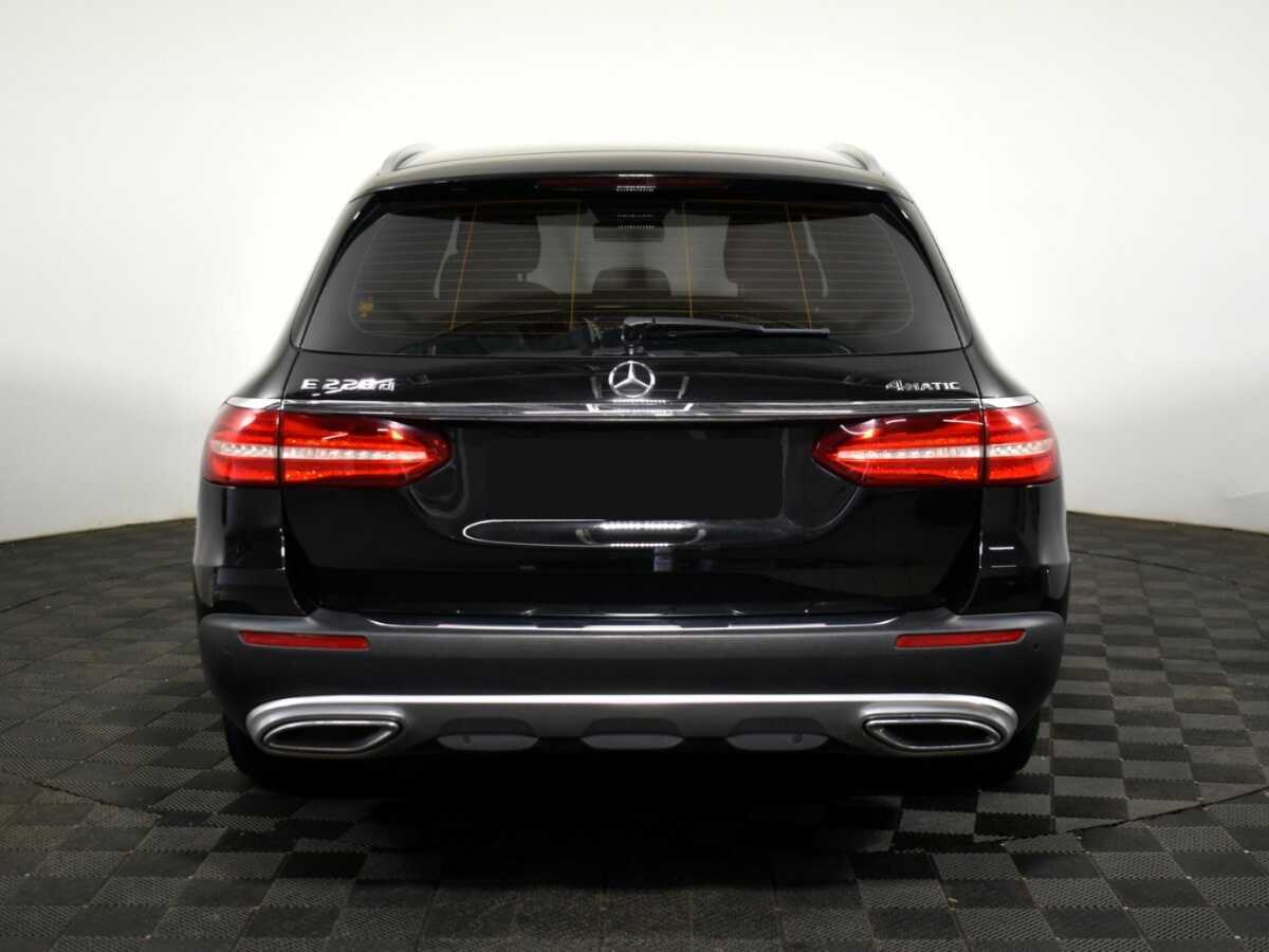 Mercedes-Benz E-Класс 2017 года с пробегом. Фото: #4